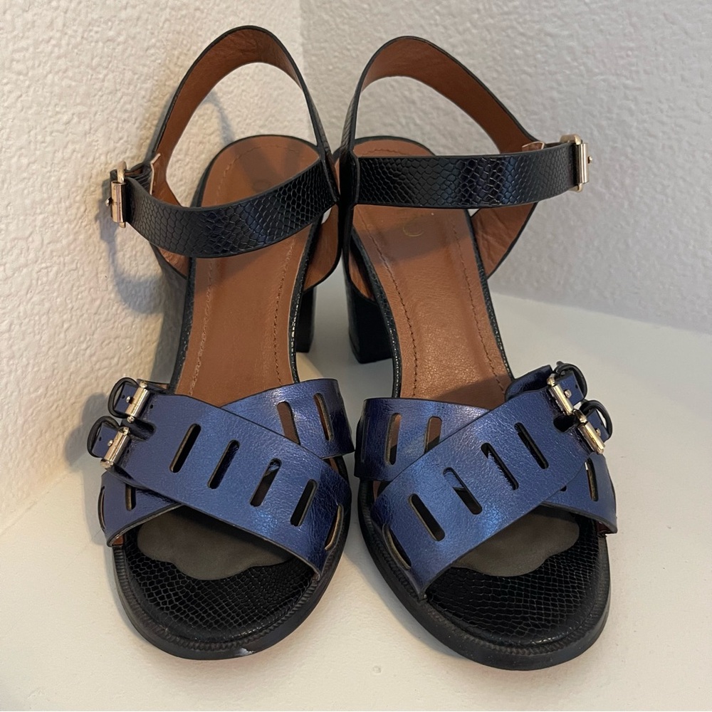 Ollio Block Heel Sandal Size 6 Metallic Blue